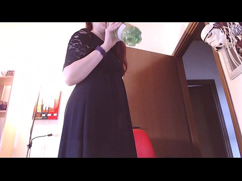❤️ Submisívna otrokyňa, ktorá miluje špinavé a šťavnaté nohavičky, je po zhliadnutí tohto videa nútená masturbovať! Porno na sk.mouthporn.ru ❌️